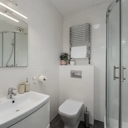 Park Krakowski Comfy By Bookinghost * Krakau