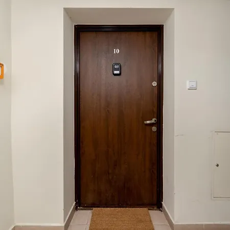 Apartment Park Krakowski Comfy By Bookinghost *